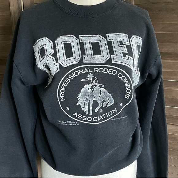Vintage Black Rodeo Western Bronco Cowboy Graphic Crewneck pullover Sweater - Picture 3 of 4
